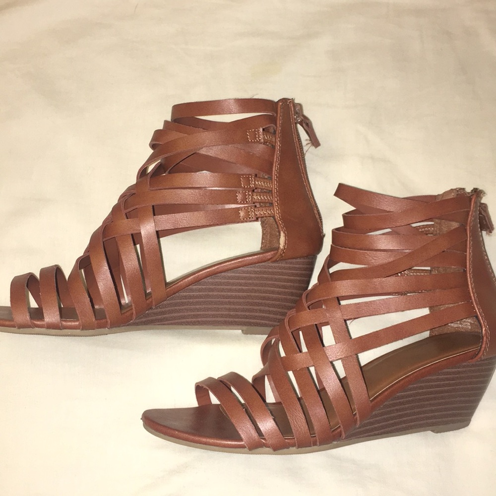 CANDIES SANDALS!!